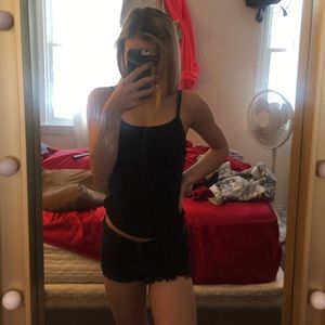 black hollister shorts